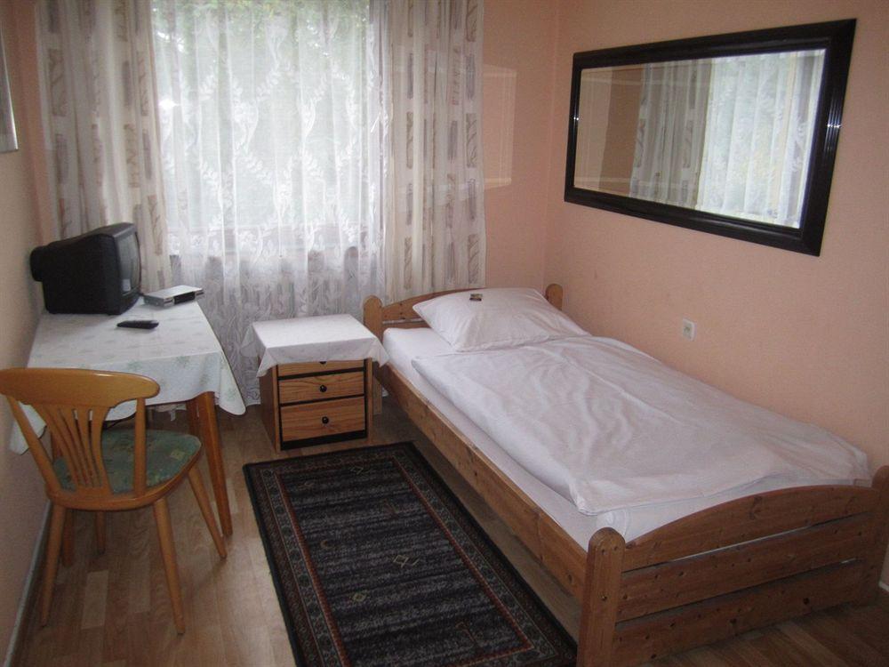Hotel Faehrhaus Saarbrücken Zewnętrze zdjęcie