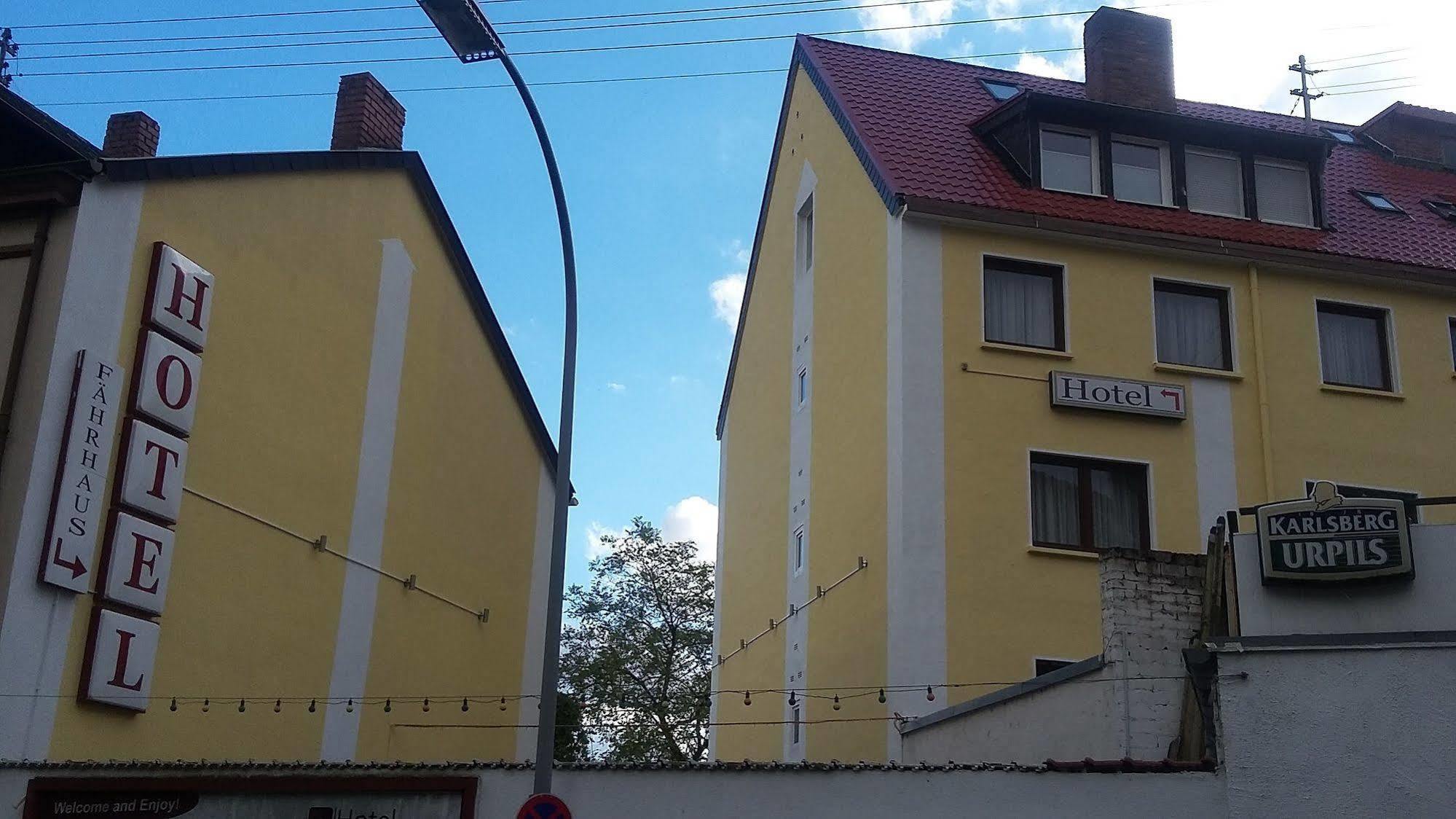 Hotel Faehrhaus Saarbrücken Zewnętrze zdjęcie