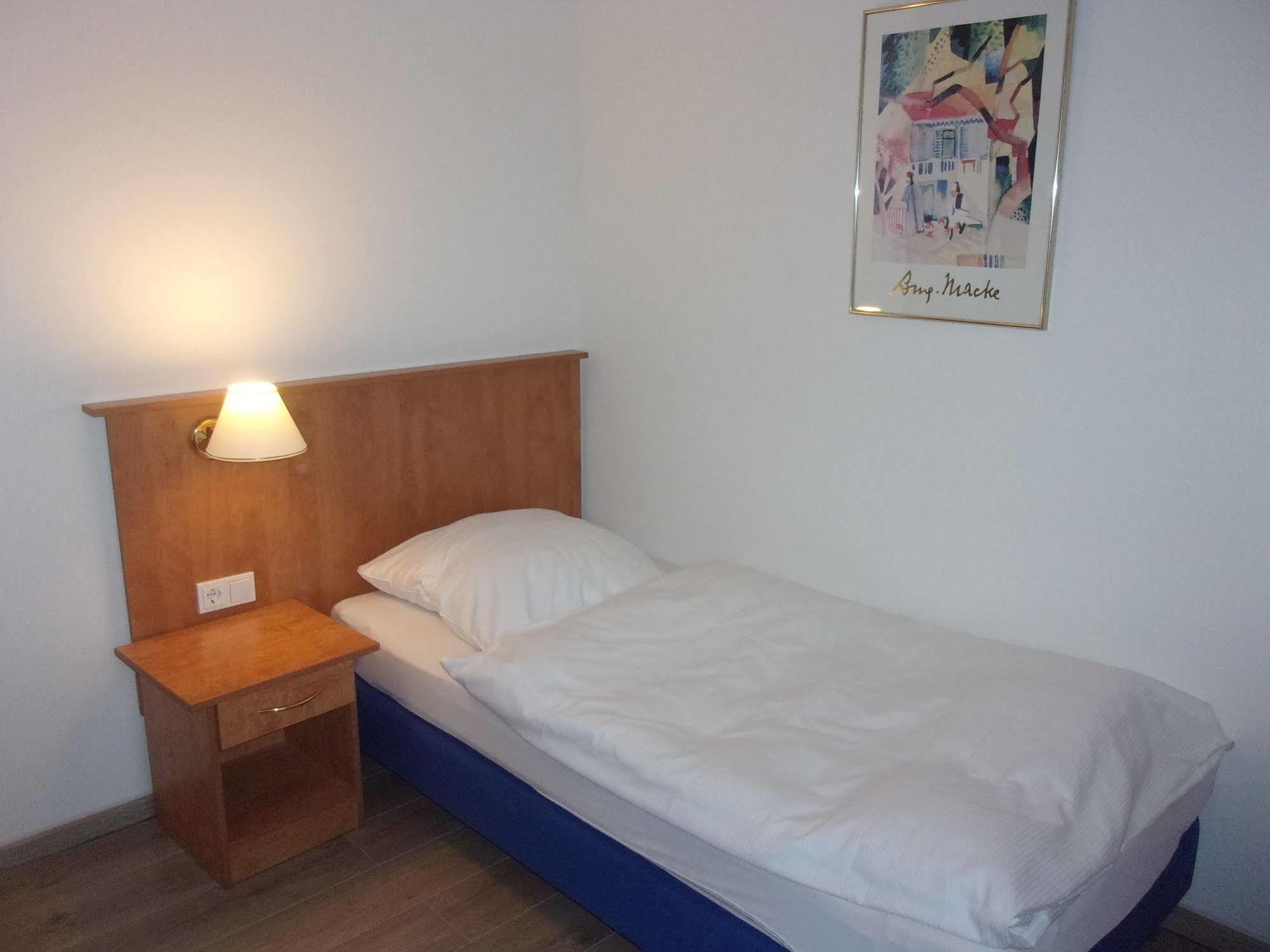 Hotel Faehrhaus Saarbrücken Zewnętrze zdjęcie